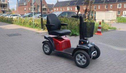 scootmobiel met 4 wielen