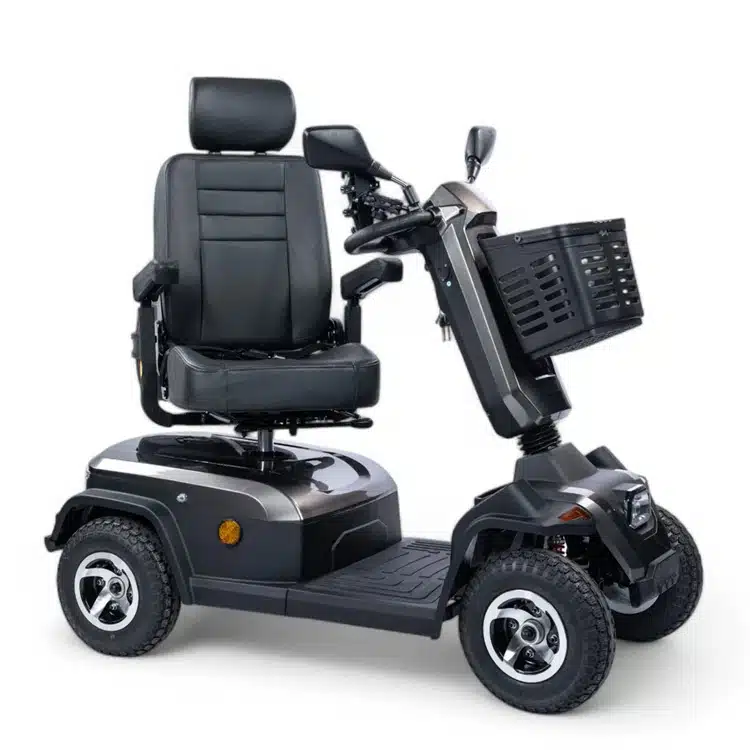 Grijze IVA Rider 700 met vier wielen, grote wielen en ruime verstelbare stoel